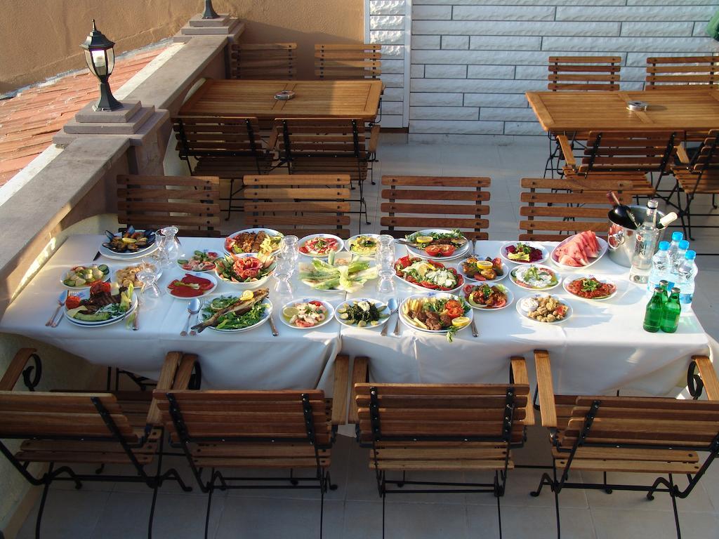 Ayvalik Palas Hotel Exterior foto