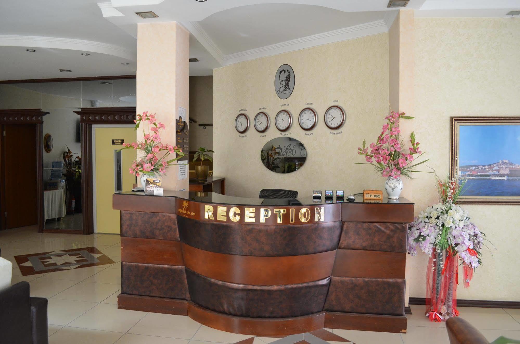 Ayvalik Palas Hotel Exterior foto