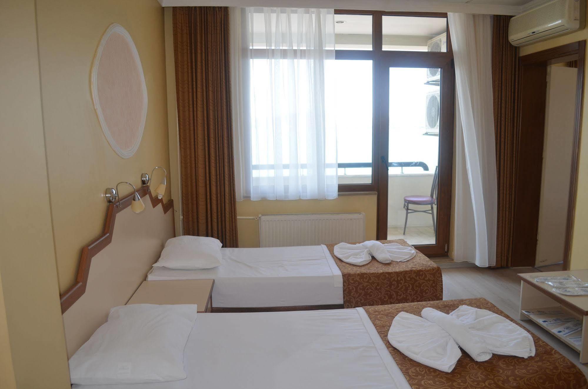 Ayvalik Palas Hotel Exterior foto